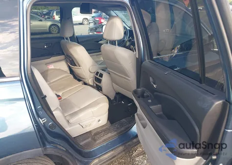 2017 Honda Pilot Touring from USA, damaged, VIN 5FNYF6H92HB082320